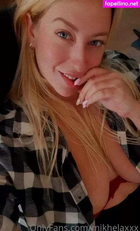 Mikhelaxxx OnlyFans Thumbnail #Knb6HN4Oy5