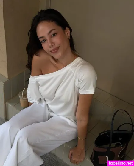 Miki Napolitano OnlyFans Thumbnail #pJ2vZoKsof