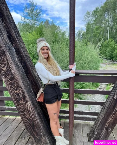 Mikrayze OnlyFans Thumbnail #pZV2zA1Ell
