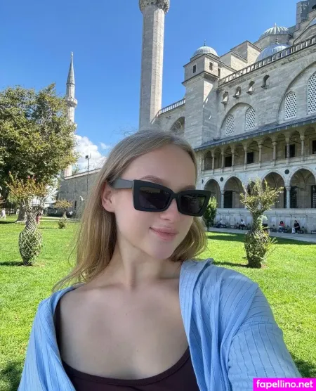 Mikumia OnlyFans Thumbnail #Wb8fLmkcYr