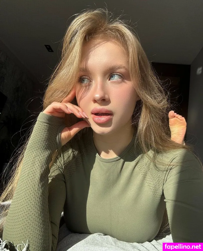 miaamikuu, mikumia Nude Leaked OnlyFans Photo #iLCYvvRvju