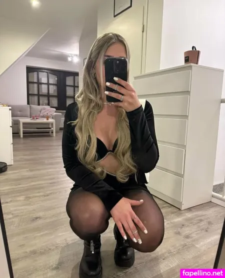 Mila 9999 OnlyFans Thumbnail #6OjJO8IINf