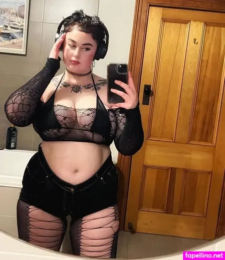 Mila Bloom OnlyFans Thumbnail #SgnnW4aNv4