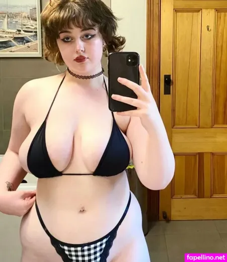 Mila Bloom OnlyFans Thumbnail #a9QCvcbhm7