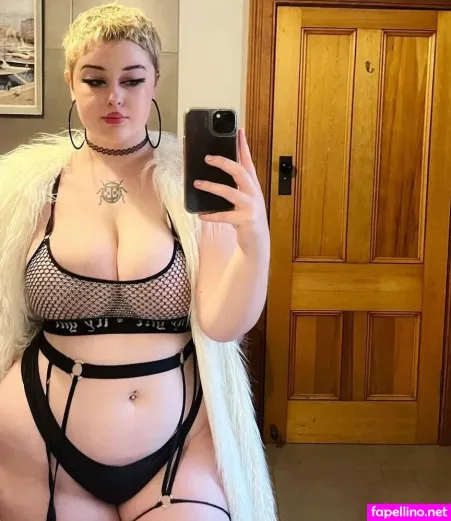 Mila Bloom OnlyFans Thumbnail #l3pzT8wdcO