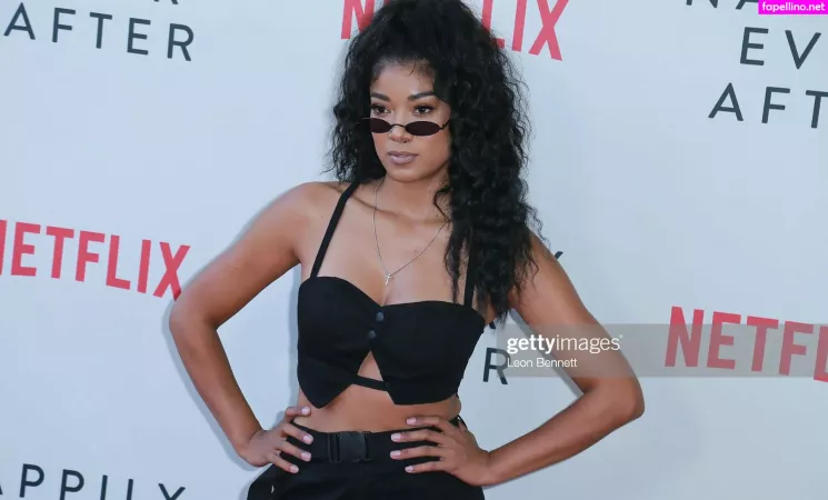 Mila J OnlyFans Thumbnail #3Yap0YESve