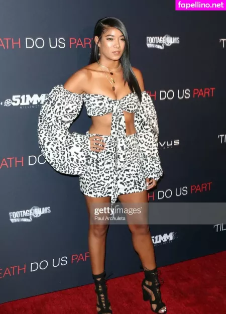 Mila J OnlyFans Thumbnail #E84094ZVFg