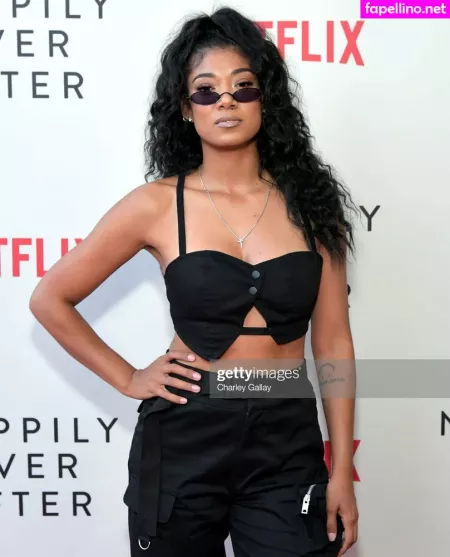 Mila J Main Profile Photo