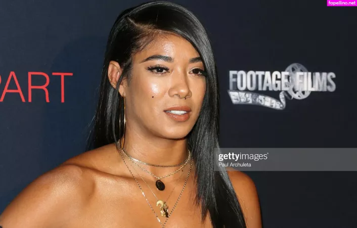 Mila J OnlyFans Thumbnail #a2seRJkkFY