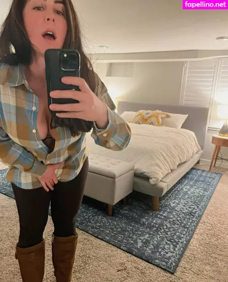 Mila James OnlyFans Thumbnail #ygOwjhPhth