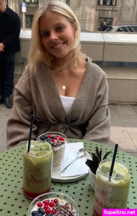 Mila Kmp OnlyFans Thumbnail #iKTwPCn3XL