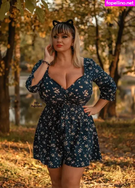 Mila Kuznetsova 1 OnlyFans Thumbnail #7AEajYMCh0