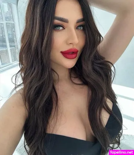 Mila Moon OnlyFans Thumbnail #6g4TeWmbwB