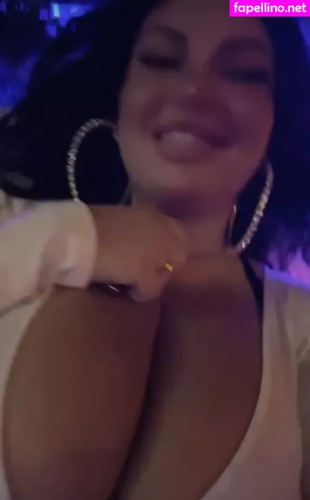 Mila Pink 1 OnlyFans Thumbnail #0JWJqDO9AH