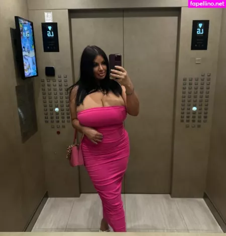 Mila Pink 1 OnlyFans Thumbnail #LcUS1Y6tzB