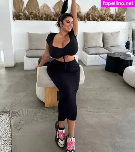 Mila Pink 1 OnlyFans Thumbnail #PsigAcrlUk