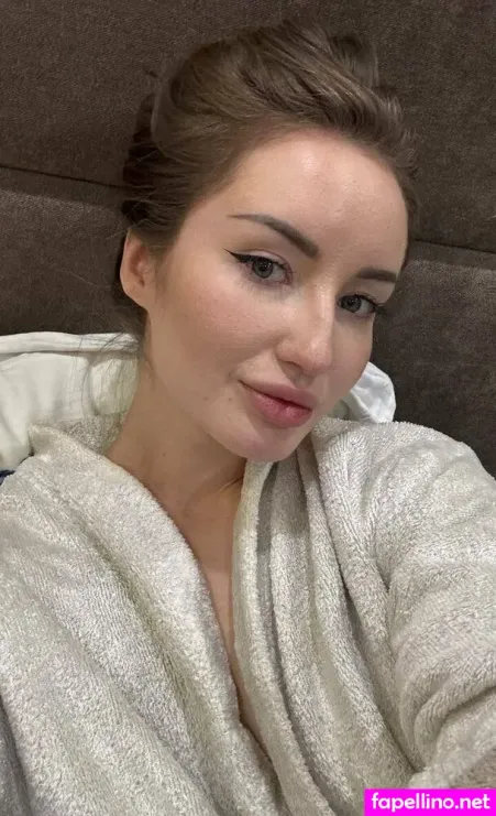 Mila Rosee OnlyFans Thumbnail #KYhQiEeUFz