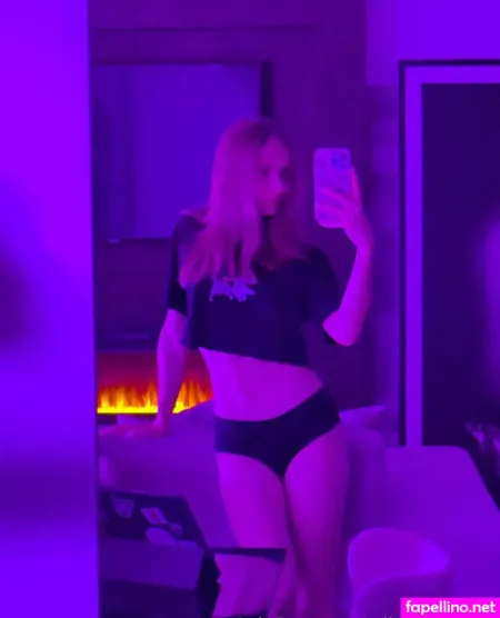Mila Shine OnlyFans Thumbnail #9XGfBjDxiS
