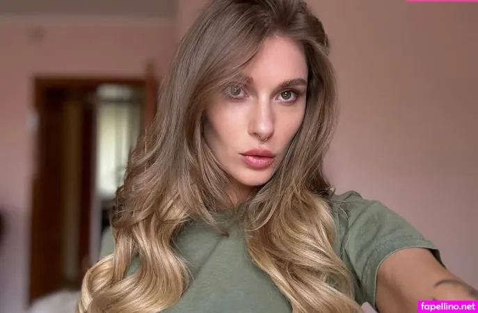 Milaaa Rose OnlyFans Thumbnail #Jvz8lxLezI