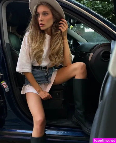 Milaaa Rose OnlyFans Thumbnail #xEjsKT3E4B