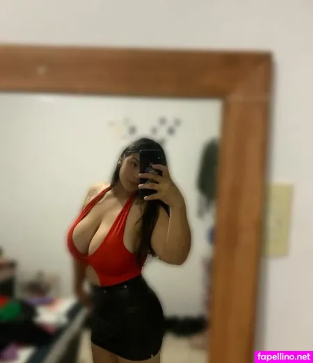 Milaaagros Rd OnlyFans Thumbnail #uyuxErQfMB