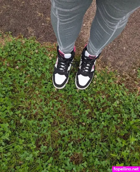 Milafeet261 OnlyFans Thumbnail #rCh8WUgGA3