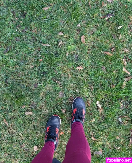 Milafeet261 OnlyFans Thumbnail #xABVeXJY0U