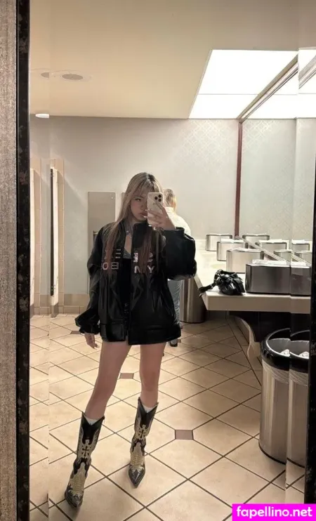 Milakoisfw OnlyFans Thumbnail #LAcE0PP4Se