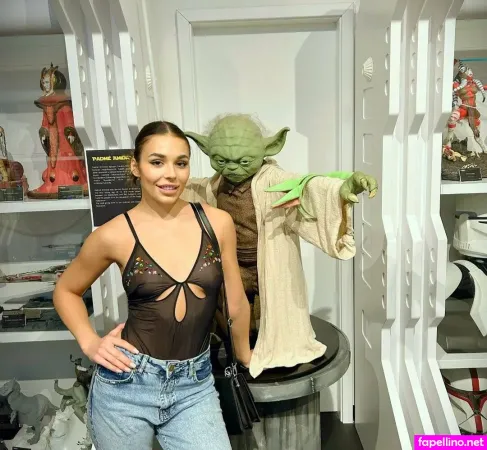 Milan Cheek OnlyFans Thumbnail #LvyxYClHLm