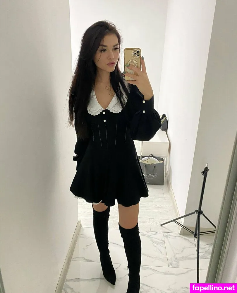 madina_milana, milana.diamond Nude Leaked OnlyFans Photo #BeoTH140mQ