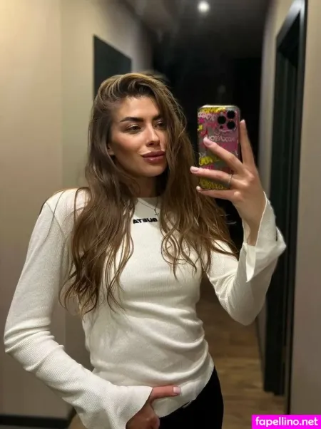 Milana Goldd Main Profile Photo