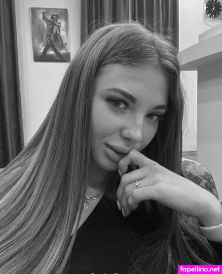 Milana Qu OnlyFans Thumbnail #Qs8J9ahqLj