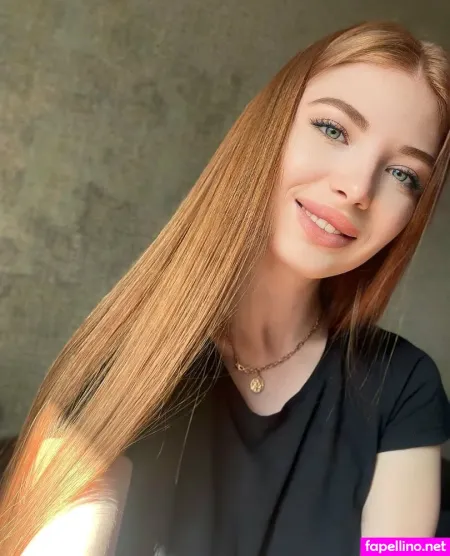 Milana Qu OnlyFans Thumbnail #jHMeoKUrek