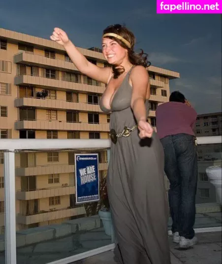 Milana Vayntrub OnlyFans Thumbnail #nII3pkdSX7