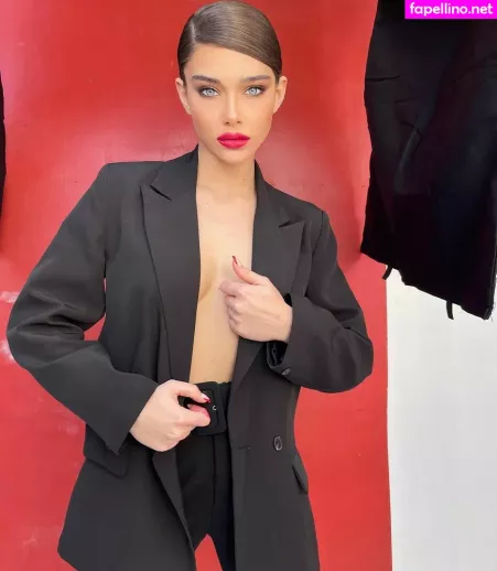 Milana Vino OnlyFans Thumbnail #KOQXyUGdDt
