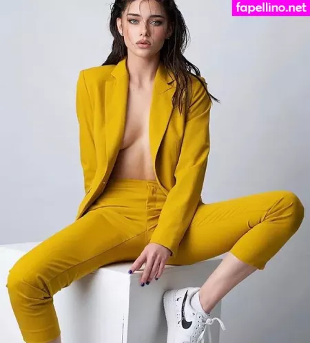 Milana Vino OnlyFans Thumbnail #zCFkQ7K1cD