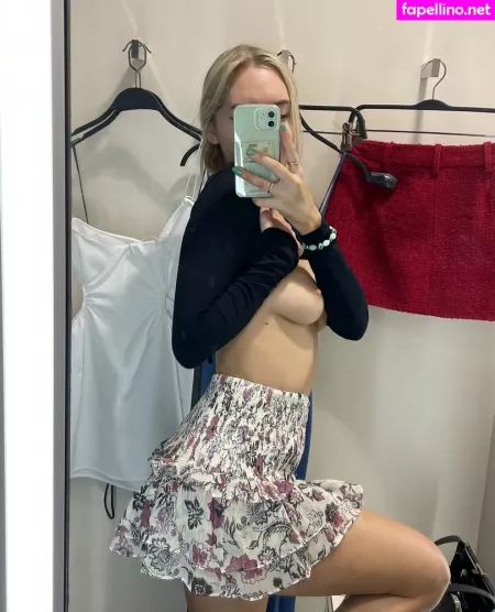 Milanaasuna OnlyFans Thumbnail #p1KaPwfkLw