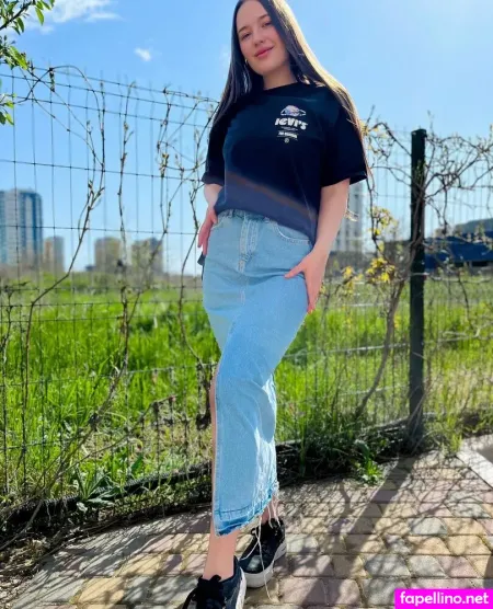Milanahotie OnlyFans Thumbnail #Azer2LKS5r