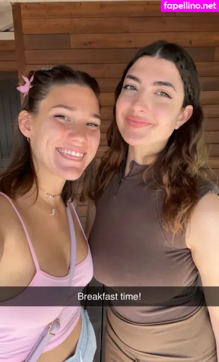 Milanka Bee Milanka Bee OnlyFans Thumbnail #DXlyDMhbPG