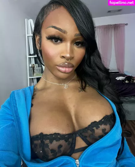 Milanvalentine OnlyFans Thumbnail #0ZH16a3Lin