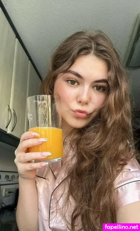 Milena Belucci OnlyFans Thumbnail #EsNwNUq5yh