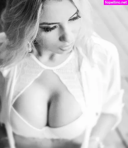 Milena Freitas OnlyFans Thumbnail #e27iLpUnTK