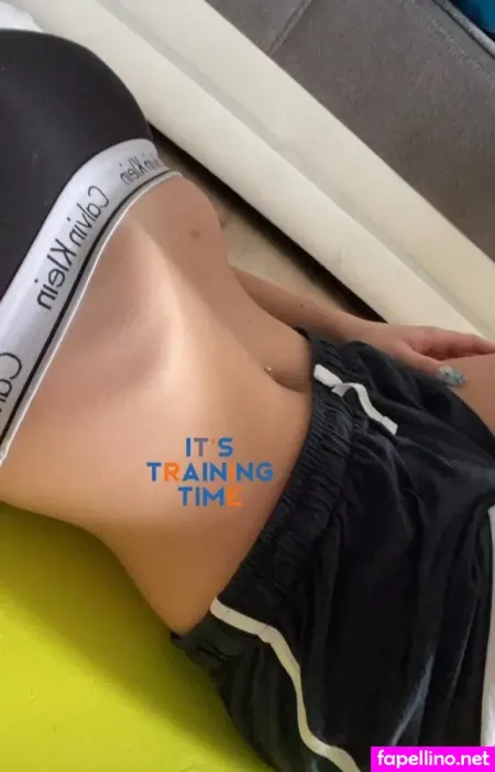 Milena Novacek OnlyFans Thumbnail #09T69foXFv