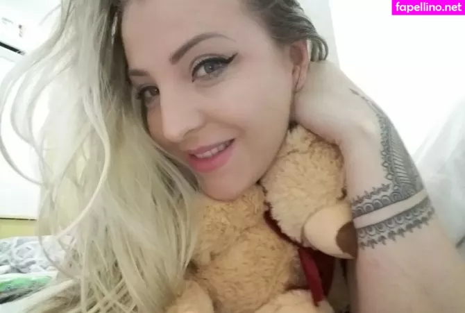 Milena Santos OnlyFans Thumbnail #U4xQ3Gsz3r