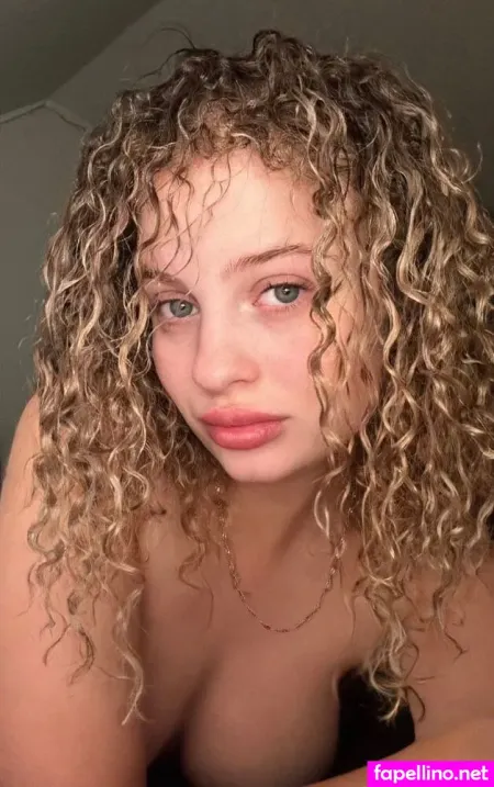 Milena Sing OnlyFans Thumbnail #TeYYanJ8pm