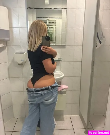 Milenaaax OnlyFans Thumbnail #3YsuL4UJrg