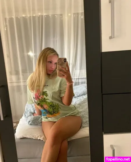 Milenaaax OnlyFans Thumbnail #Cd4bWp9M5c