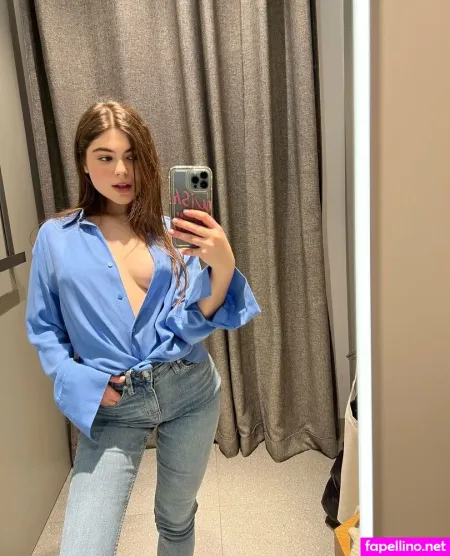 Milenar Belluci OnlyFans Thumbnail #0EBFcZTvue