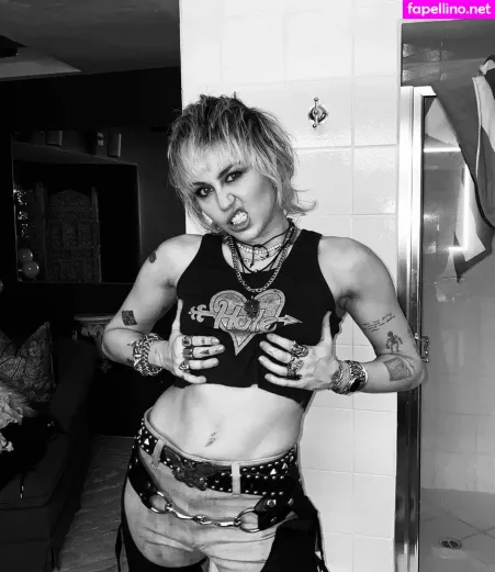 Miley Cyrus OnlyFans Thumbnail #LYDT4Bif03