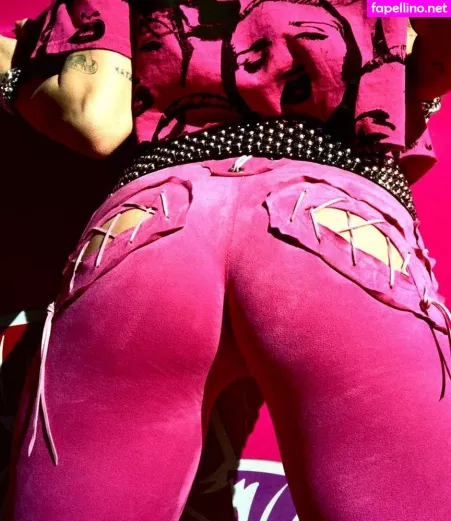 Miley Cyrus OnlyFans Thumbnail #XXJkgRdYSF